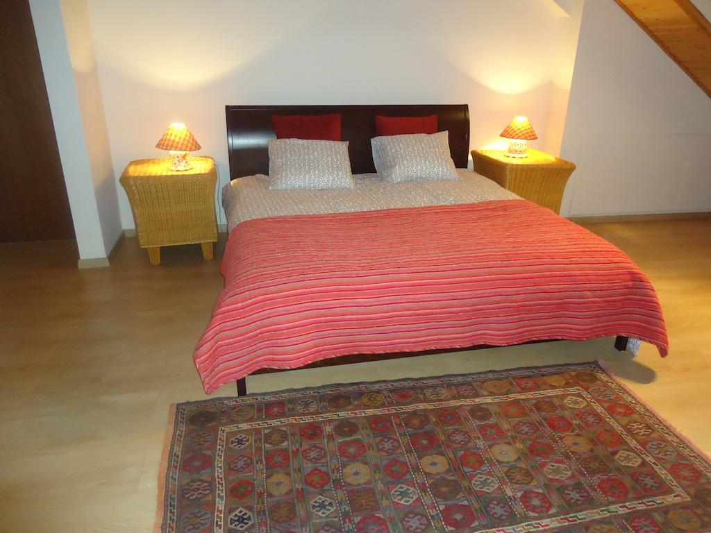 Petralona Apartment Agios Athanasios Екстериор снимка