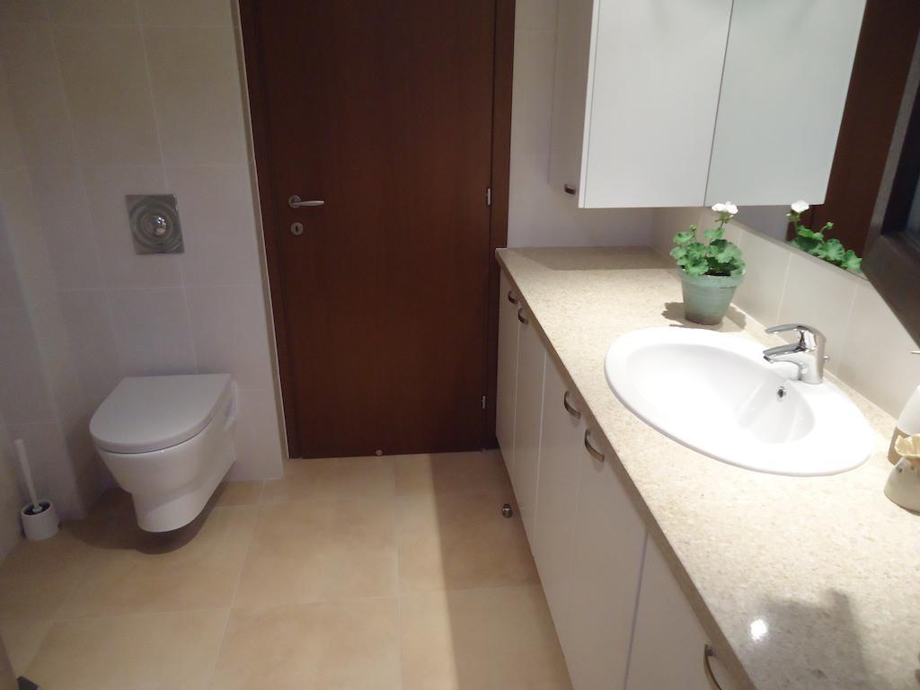 Petralona Apartment Agios Athanasios Екстериор снимка