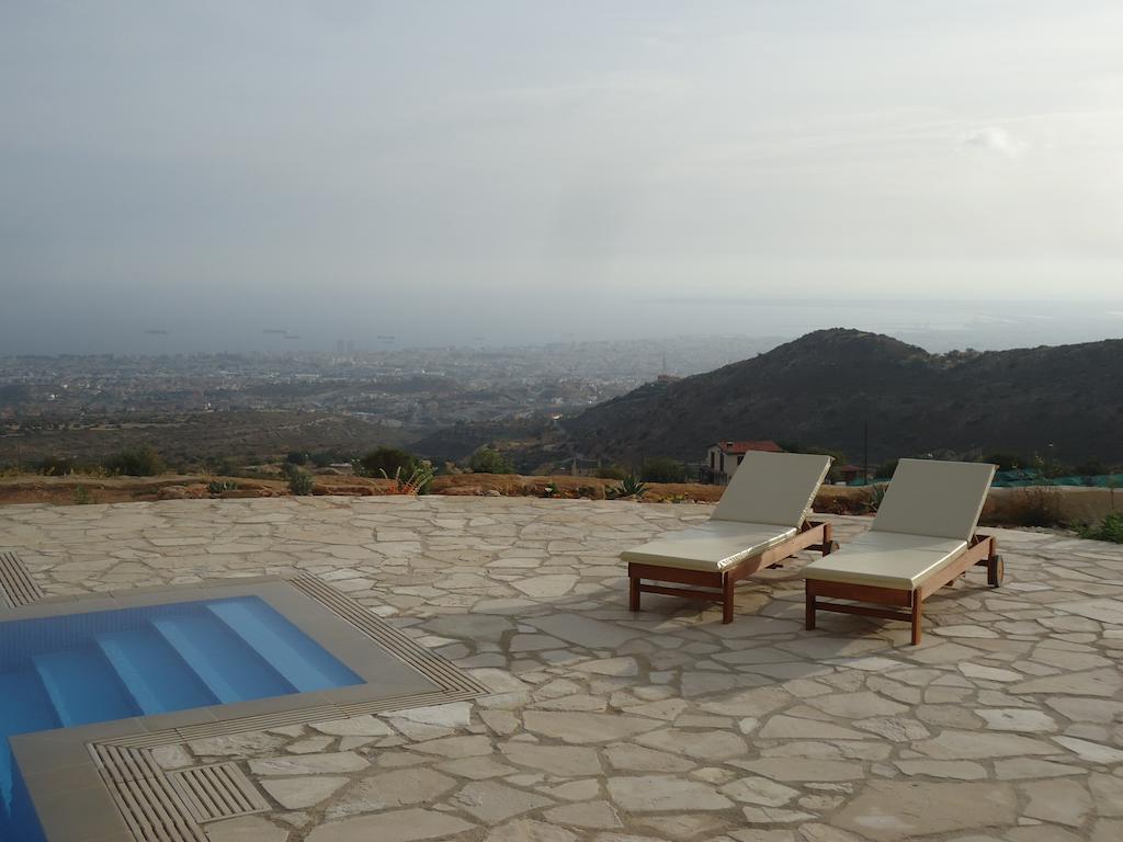 Petralona Apartment Agios Athanasios Екстериор снимка